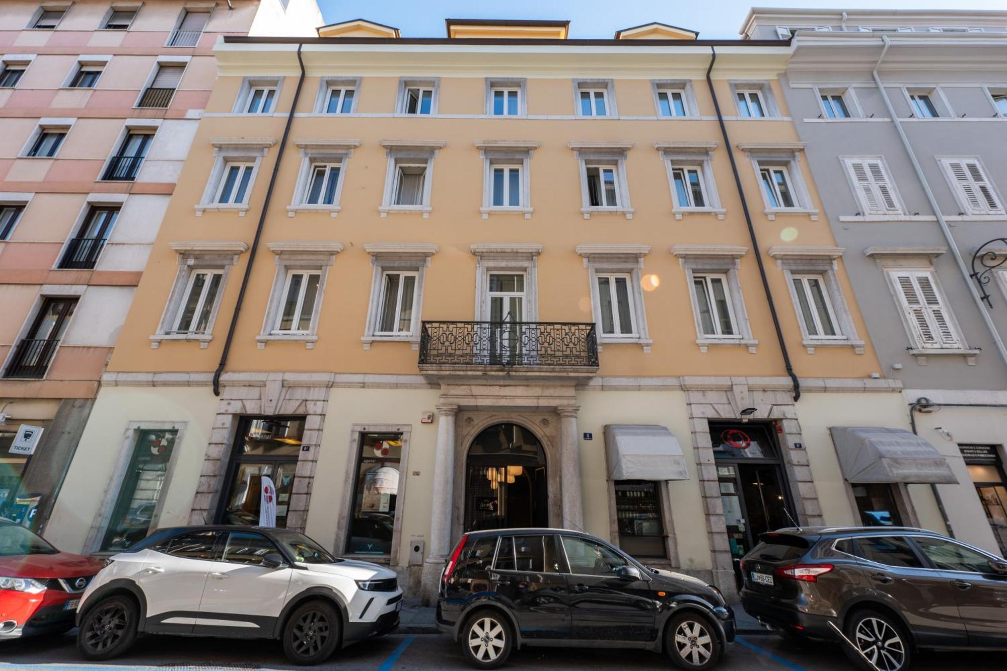 Maria Cristina Boutique Rooms Trieste Extérieur photo